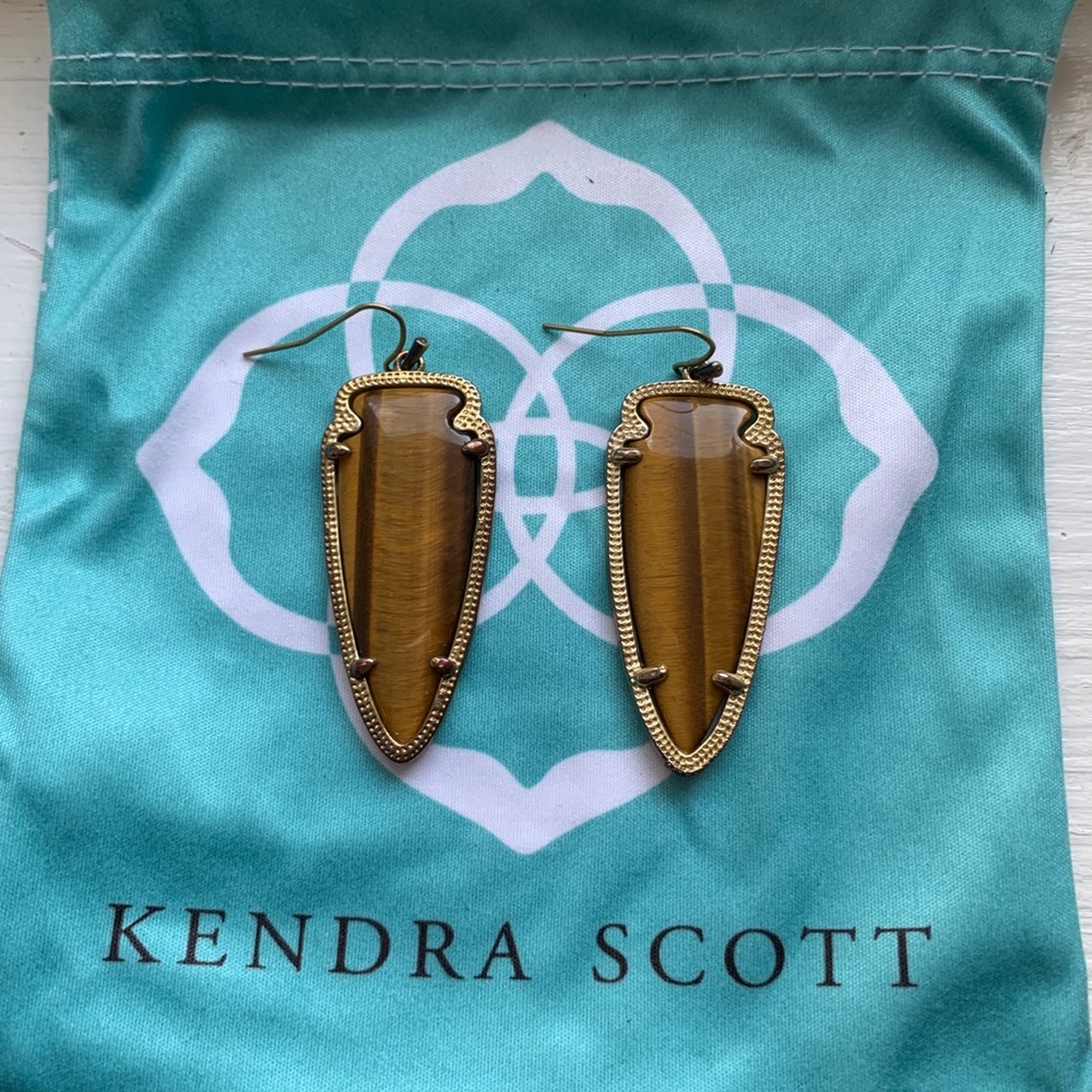 Kendra Scott Arrow Earrings - Tiger’s Eye